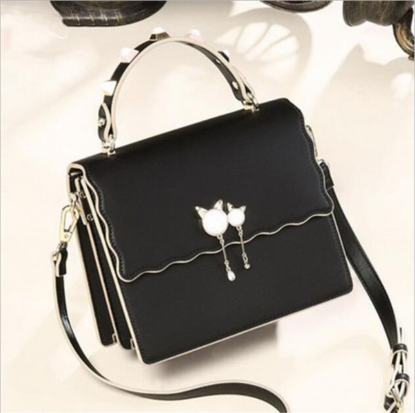 2020 fashion pearl diamond genuine leather bag luxury chain shoulder bag designer female messenger bag women bags
2020 fashion pearl diamond genuine leather bag luxury chain shoulder bag designer female messenger bag women bags