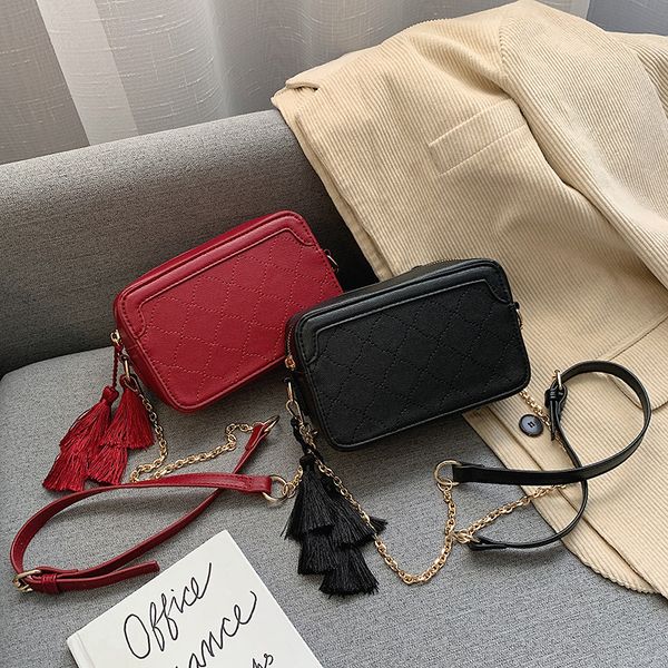 new ladies shoulder bag pu fashion small square bag tassel decoration solid color diamond grid chain diagonal cross women
new ladies shoulder bag pu fashion small square bag tassel decoration solid color diamond grid chain diagonal cross women