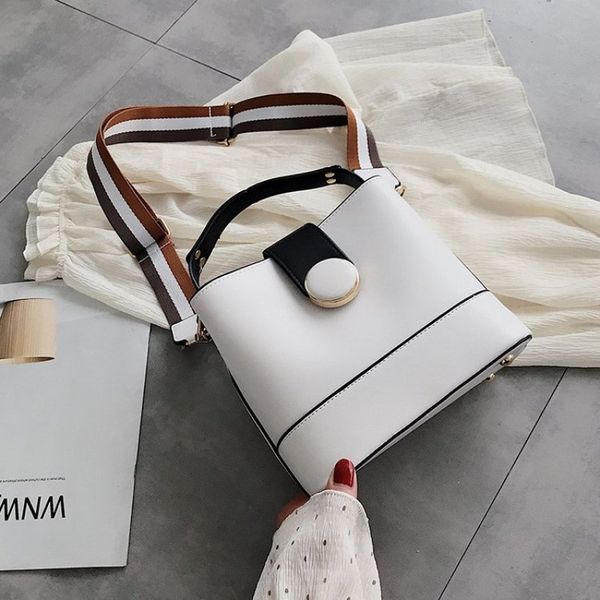 женская сумка 2020 новый летний корейский broadband bucket ins горячие одно плечо креста тела сумка малый
женская сумка 2020 новый летний корейский broadband bucket ins горячие одно плечо креста тела сумка малый