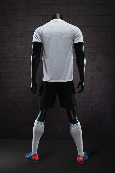 2019 men training football sets with shorts uniforms reversible football jerseys for that home and away look kits sports b21-15, Black;red
2019 men training football sets with shorts uniforms reversible football jerseys for that home and away look kits sports b21-15, Black;red