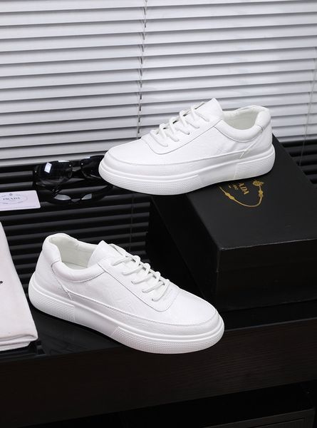 new style high-end luxury men's sports casual shoes driving shoes triple fashion men's brand platform men's shoes mdfd, Black
new style high-end luxury men's sports casual shoes driving shoes triple fashion men's brand platform men's shoes mdfd, Black