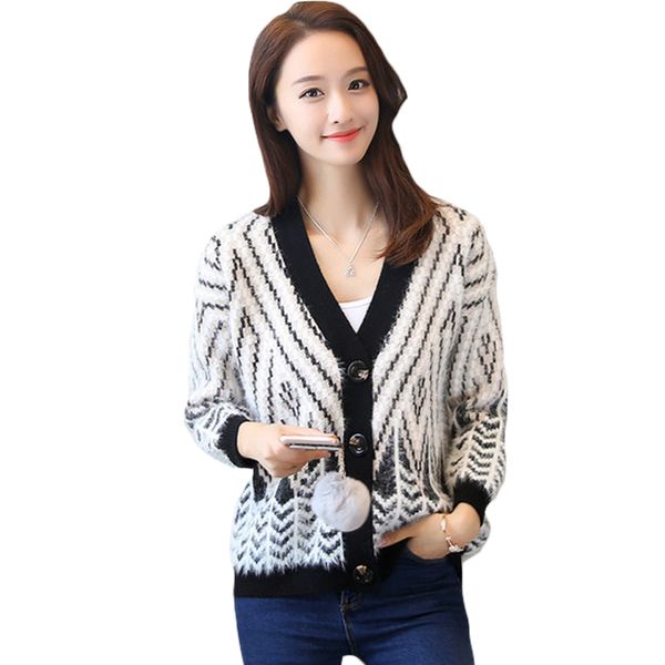 2017 women spring autumn elegant sweater cardigan jackets plus size outerwear girls slim v neck single breated knit coat xh967, White;black
2017 women spring autumn elegant sweater cardigan jackets plus size outerwear girls slim v neck single breated knit coat xh967, White;black