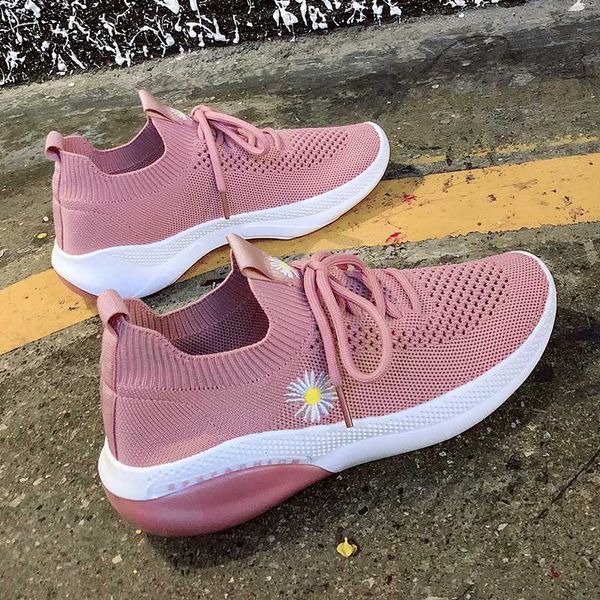 new mesh breathable ladies light summer running shoes ladies fashion little sports shoes casual sneakers
new mesh breathable ladies light summer running shoes ladies fashion little sports shoes casual sneakers