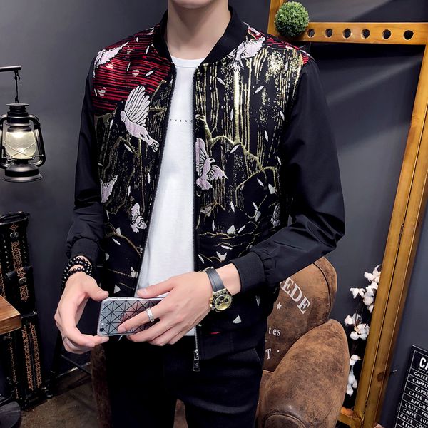 2020 new spring fashion street clothing men casual slim fit color jacket golden stand collar jacquard jacket club party clothing, Black;brown
2020 new spring fashion street clothing men casual slim fit color jacket golden stand collar jacquard jacket club party clothing, Black;brown
