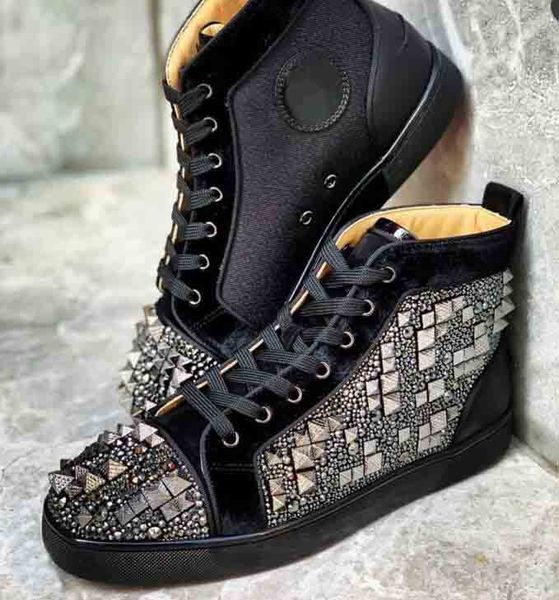 luxury couple spiked traine full black veau velours high sneakers red bottom shoes men's spiked + different strass rhinestones new styl
luxury couple spiked traine full black veau velours high sneakers red bottom shoes men's spiked + different strass rhinestones new styl
