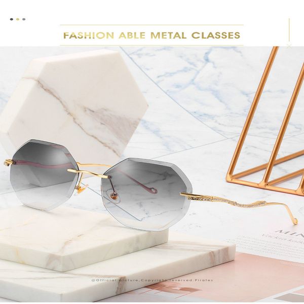 безрамное sunglasse matrix morpheus круглые rimless солнцезащитные очки cosplay реквизит мужчины классический зажим носа вс очки мини бескар
безрамное sunglasse matrix morpheus круглые rimless солнцезащитные очки cosplay реквизит мужчины классический зажим носа вс очки мини бескар