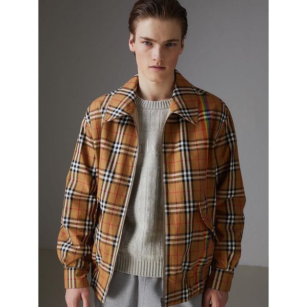 designer mens jacket selling burberri classic wild trend brand hoodie luxury fashion plaid print shirt comfort cotton cardigan, Black;brown
designer mens jacket selling burberri classic wild trend brand hoodie luxury fashion plaid print shirt comfort cotton cardigan, Black;brown