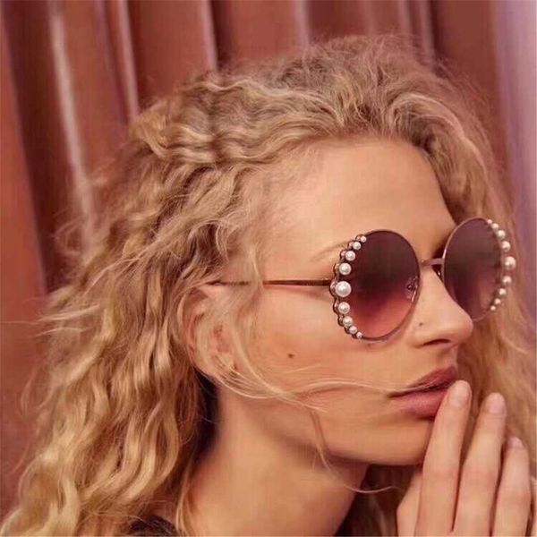 designer sunglasses luxury sunglasses for womens pearl adumbral beach goggle glasses uv400 fashion f0295 3 colors optional with box, White;black
designer sunglasses luxury sunglasses for womens pearl adumbral beach goggle glasses uv400 fashion f0295 3 colors optional with box, White;black