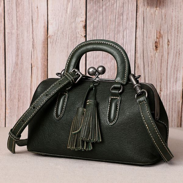genuine leather vintage clip women bag tassel clutches boston bag women kiss lock handbag female messenger ladies sac
genuine leather vintage clip women bag tassel clutches boston bag women kiss lock handbag female messenger ladies sac