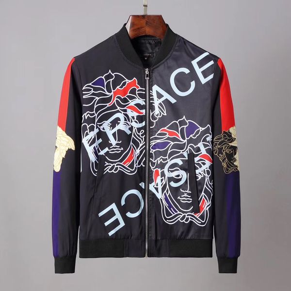 2019 new men's designer jacket new hooded jacket with letter windbreaker zipper hoodie men's sports jacket, Black;blue
2019 new men's designer jacket new hooded jacket with letter windbreaker zipper hoodie men's sports jacket, Black;blue