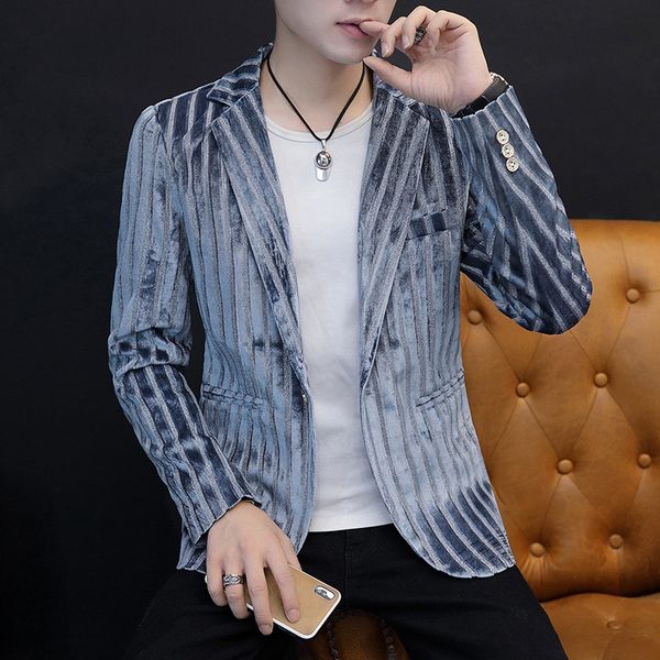 2020 men's autumn new men's fashionable stripe outer wear blazer youth four seasons casual striped blazer, White;black
2020 men's autumn new men's fashionable stripe outer wear blazer youth four seasons casual striped blazer, White;black