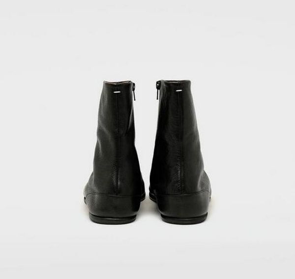 lassic split tabi toe flat soles goat leather black paris brand new luxury fashion shoes
lassic split tabi toe flat soles goat leather black paris brand new luxury fashion shoes