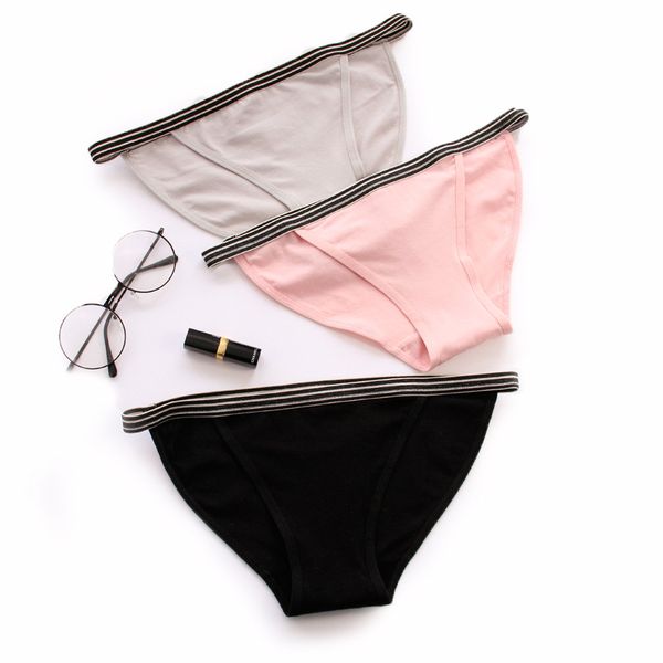 5pcs/lot new girls combed cotton underwear women's women's briefs side of the pure color pants b05, Black;pink
5pcs/lot new girls combed cotton underwear women's women's briefs side of the pure color pants b05, Black;pink