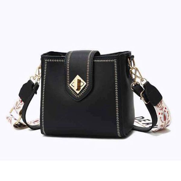 2020 small casual thread flap ladies shoulder bags shopping party purse fashion ale women crossbody messenger bags
2020 small casual thread flap ladies shoulder bags shopping party purse fashion ale women crossbody messenger bags