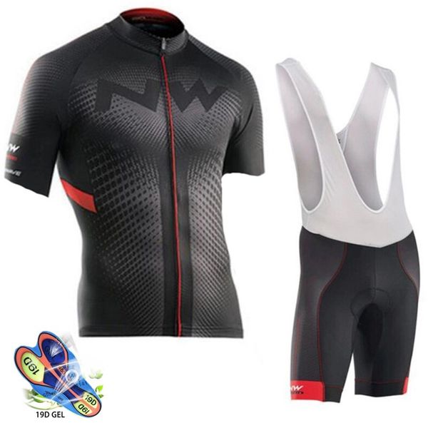 summer cycling suit for men speed dry short sleeve comfortable five-minute pantsuit cycling road bike tracksuit, Black;blue
summer cycling suit for men speed dry short sleeve comfortable five-minute pantsuit cycling road bike tracksuit, Black;blue