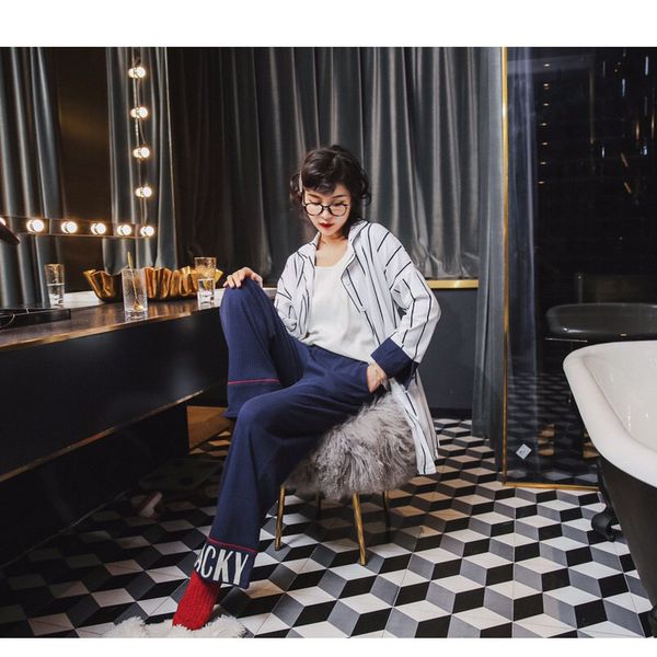 pajamas set autumn new sling cardigan long-sleeved trousers three-piece pyjamas ladies vertical stripes cotton home service, Black;red
pajamas set autumn new sling cardigan long-sleeved trousers three-piece pyjamas ladies vertical stripes cotton home service, Black;red