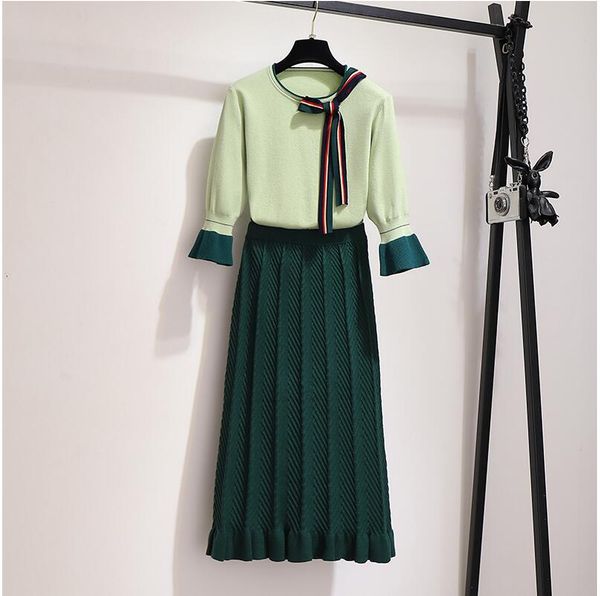 2020 spring new women french retro jacket + skirt knitting suits unique long 2 pieces set europe autumn long sleeve elegant clothing, White
2020 spring new women french retro jacket + skirt knitting suits unique long 2 pieces set europe autumn long sleeve elegant clothing, White