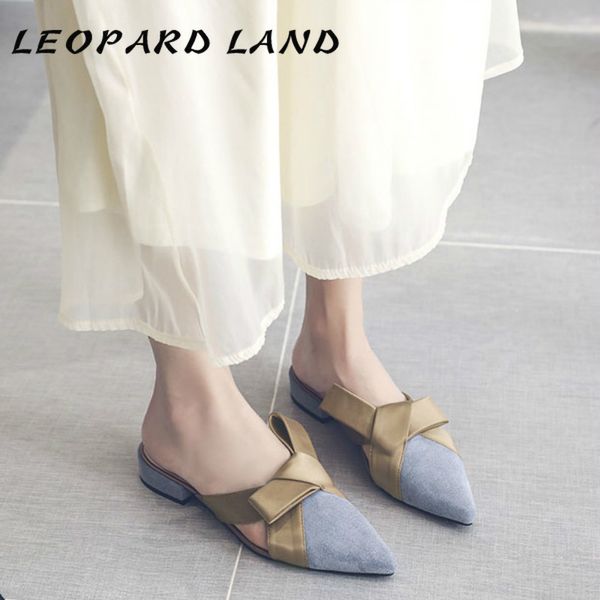 leopard land 2020 summer fashion casual wear women's slippers pointed flat lazy shoes baotou shallow mouth women's shoes tws, Black
leopard land 2020 summer fashion casual wear women's slippers pointed flat lazy shoes baotou shallow mouth women's shoes tws, Black