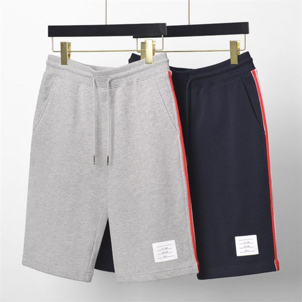 loopback jersey left-side vertical rwb stripe sweatshort single right hip pocket men's women's knee length sweatpants, White;black
loopback jersey left-side vertical rwb stripe sweatshort single right hip pocket men's women's knee length sweatpants, White;black