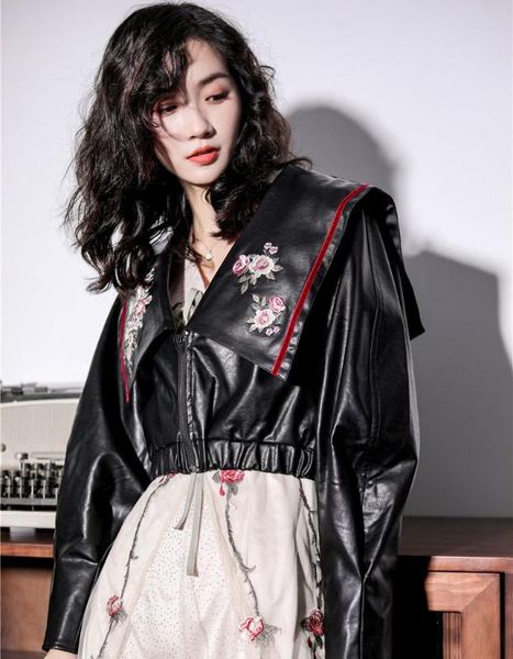crop style short version floral perfecto femme jacket leather women flower print vintage elegant long sleeve loose woman's coat, Black
crop style short version floral perfecto femme jacket leather women flower print vintage elegant long sleeve loose woman's coat, Black
