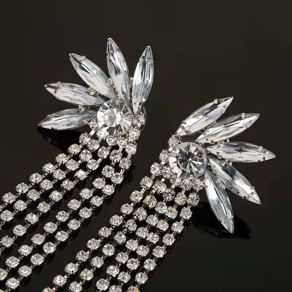 wholesout wings tassel bridal wedding dangle earrings for women luxury designer bling diamond danling earring engagement fringe jewelry gift, Silver
wholesout wings tassel bridal wedding dangle earrings for women luxury designer bling diamond danling earring engagement fringe jewelry gift, Silver