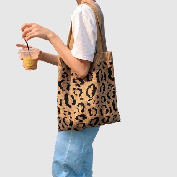 2020 women weave open shoulder bag leopard print handbag casual tote female eco crossbody bag ladies vintage messenger bags
2020 women weave open shoulder bag leopard print handbag casual tote female eco crossbody bag ladies vintage messenger bags