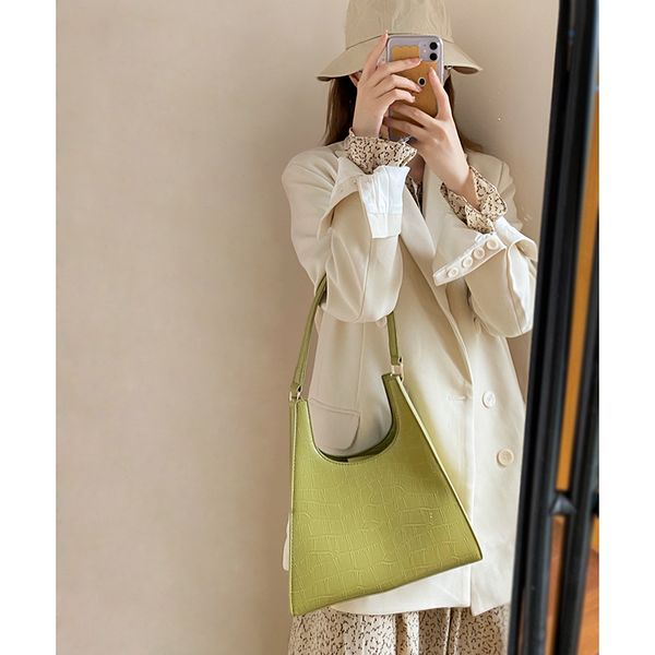 2020 new fashion retro crocodile handbag one shoulder underarm bag temperament women's bag
2020 new fashion retro crocodile handbag one shoulder underarm bag temperament women's bag