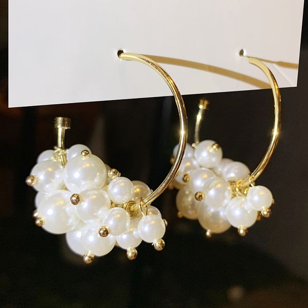 xinwei wholesale 925 silver needle new ear pin retro temperament artificial pearl semi-circle earrings wild earrings female
xinwei wholesale 925 silver needle new ear pin retro temperament artificial pearl semi-circle earrings wild earrings female
