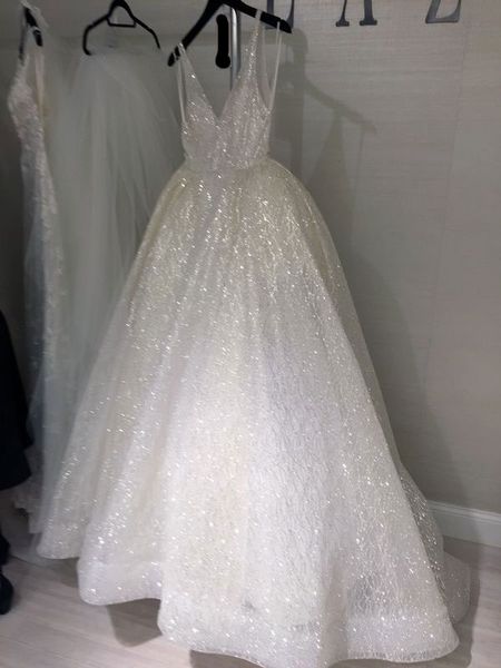 sparkly v neck v back sequined long wedding dresses bridal gowns for wedding party, White
sparkly v neck v back sequined long wedding dresses bridal gowns for wedding party, White