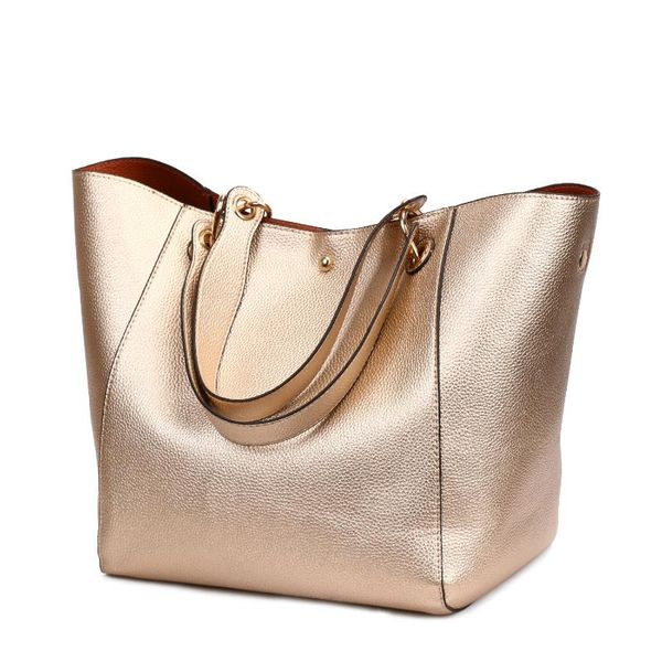 woman bucket handbag child mother 
woman bucket handbag child mother