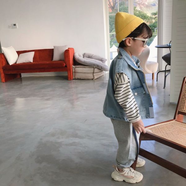 boys' and girls' shoulder-dropping denim fashionable children's small stand collar cotton vest denim vest, Camo
boys' and girls' shoulder-dropping denim fashionable children's small stand collar cotton vest denim vest, Camo