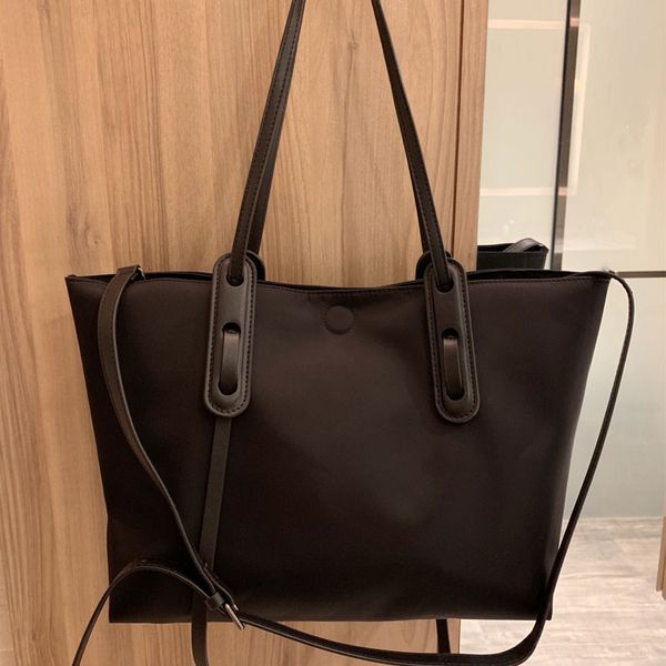 ladies hand bags handbags bags women new fashion ladies graceful handbags bags for women handbag
ladies hand bags handbags bags women new fashion ladies graceful handbags bags for women handbag