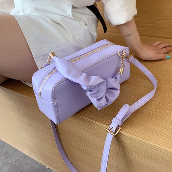 new original design fashion handbag bag & elegant unique messenger bag shoulder width 24cm height 13cm thickness 12cm
new original design fashion handbag bag & elegant unique messenger bag shoulder width 24cm height 13cm thickness 12cm