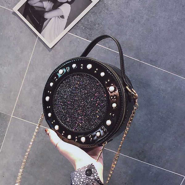 new women patent leather handbags purses and handbags crossbody bags for women makeup bag round chain small bag party clutches
new women patent leather handbags purses and handbags crossbody bags for women makeup bag round chain small bag party clutches