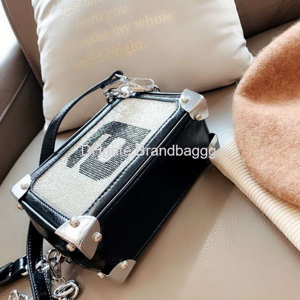 2020 fashion women designer handbags purse cool full diamond soft box bag mini shoulder bags lady crossbody bags purse with box 
2020 fashion women designer handbags purse cool full diamond soft box bag mini shoulder bags lady crossbody bags purse with box