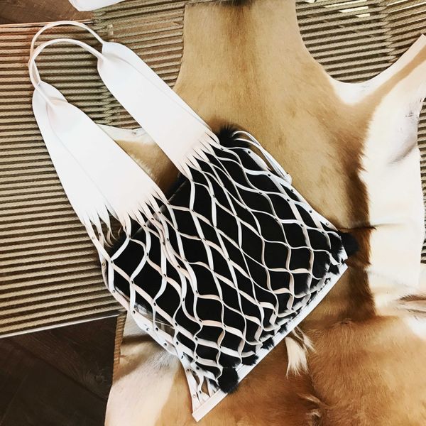 new hollow out mesh leather bags beach shoulder messenger bag handbags bucket bag leisure large capacity fur women composite
new hollow out mesh leather bags beach shoulder messenger bag handbags bucket bag leisure large capacity fur women composite