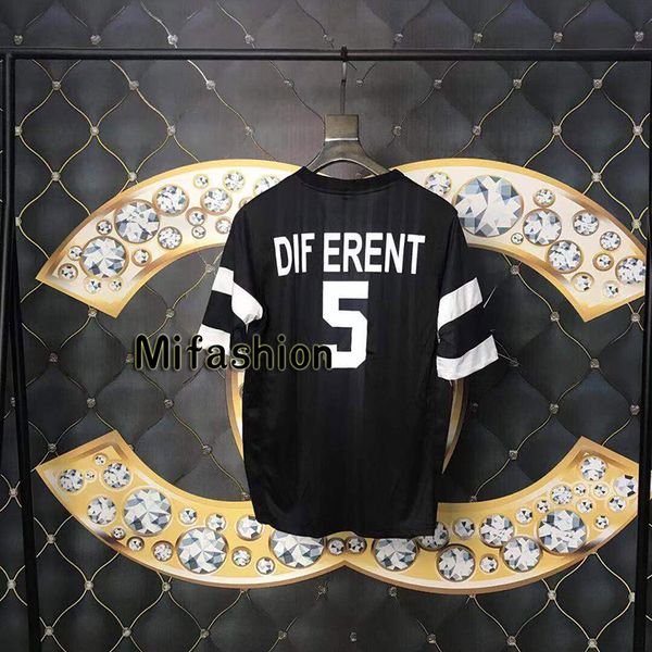 Summer Luxury Europe Italy Different 5 Print Tshirt Fashion Men Women Clothing Cool Side Mesh Drain Sweat T Shirt Casual Tee
Summer Luxury Europe Italy Different 5 Print Tshirt Fashion Men Women Clothing Cool Side Mesh Drain Sweat T Shirt Casual Tee
