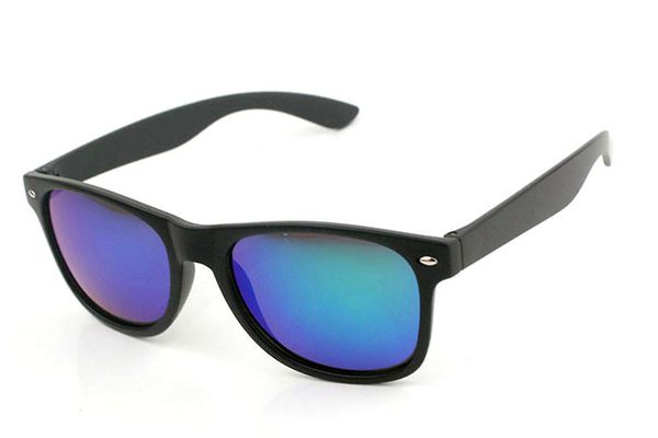 fashion- womens and mens most modern beach sunglass plastic classic style sunglasses wholesale factory price, White;black
fashion- womens and mens most modern beach sunglass plastic classic style sunglasses wholesale factory price, White;black