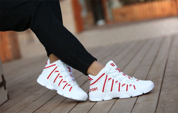 chaussures fashion designer shoes trainers white black dress de luxe sneakers men women running shoes20
chaussures fashion designer shoes trainers white black dress de luxe sneakers men women running shoes20