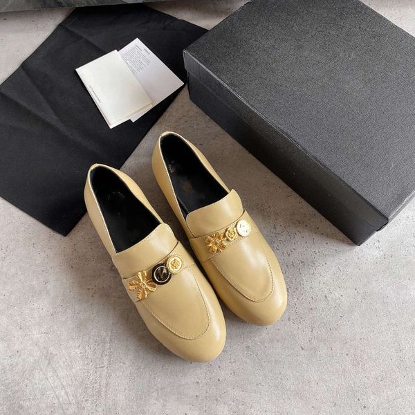 new fashion designer small pearl casual shoes women shoes espadrilles leather small leather shoes platform size 35-41 p2, Black
new fashion designer small pearl casual shoes women shoes espadrilles leather small leather shoes platform size 35-41 p2, Black