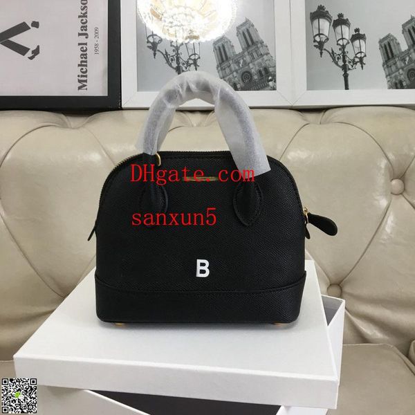 women crossbody handbags lady bag portable multi-purpose tweezers triangle genuine leather totes hangbag shell bag wallet sac à main ba-45
women crossbody handbags lady bag portable multi-purpose tweezers triangle genuine leather totes hangbag shell bag wallet sac à main ba-45