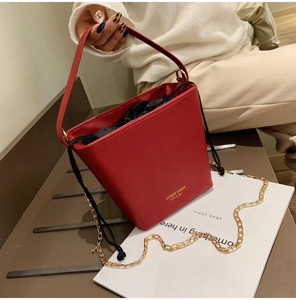 Vintage bucket Clutch Chain Bags Women Purse Change Women Purses Ladies Cross body Shoulder Strap Bags Shiyihao wanggong /1
Vintage bucket Clutch Chain Bags Women Purse Change Women Purses Ladies Cross body Shoulder Strap Bags Shiyihao wanggong /1