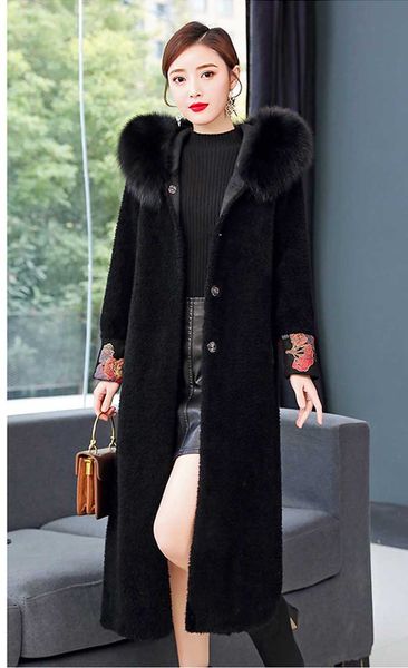 2019 winter new mid-length sheep shearling coat female middle-aged temperament mother particles one fur fur coat, Black
2019 winter new mid-length sheep shearling coat female middle-aged temperament mother particles one fur fur coat, Black
