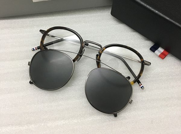 wholesale-frame for men and women tb710 myopia spectacle eyeglasses with polarized clip eyewear with box, Silver 
wholesale-frame for men and women tb710 myopia spectacle eyeglasses with polarized clip eyewear with box, Silver