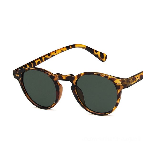 classical vintage round rivets small frame womenmen sun glasses zonnebril dames sunglasses hombre oculos de sol sunglasses n392, White;black
classical vintage round rivets small frame womenmen sun glasses zonnebril dames sunglasses hombre oculos de sol sunglasses n392, White;black