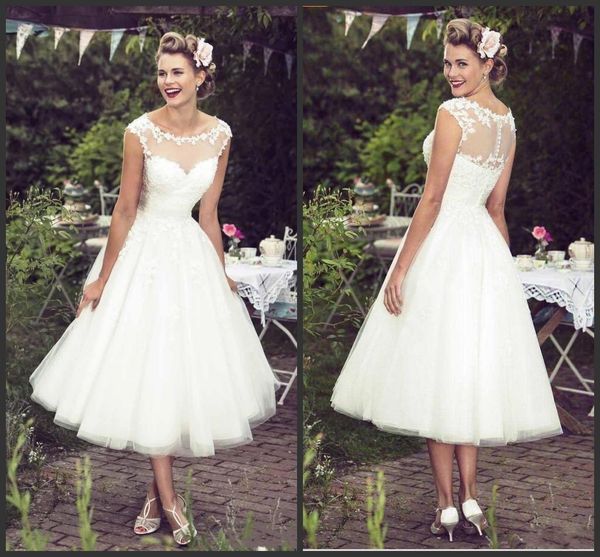 2024 sheer neck appliques lace a line tea length modest bohemian bridal gowns vestidos de noiva 2023 new short beach wedding dresses, White
2024 sheer neck appliques lace a line tea length modest bohemian bridal gowns vestidos de noiva 2023 new short beach wedding dresses, White