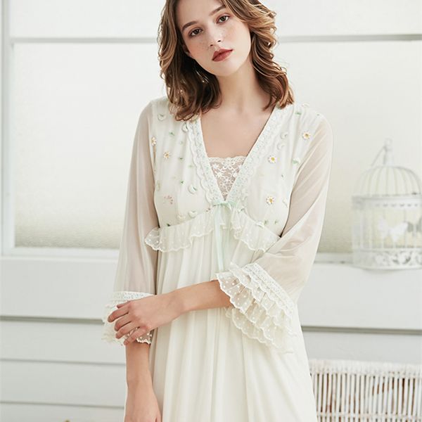 long nightown lace embroidered woman homewear gowns gentlewoman ladies elegant sleepwear dress nightgown unique design, Black;red
long nightown lace embroidered woman homewear gowns gentlewoman ladies elegant sleepwear dress nightgown unique design, Black;red