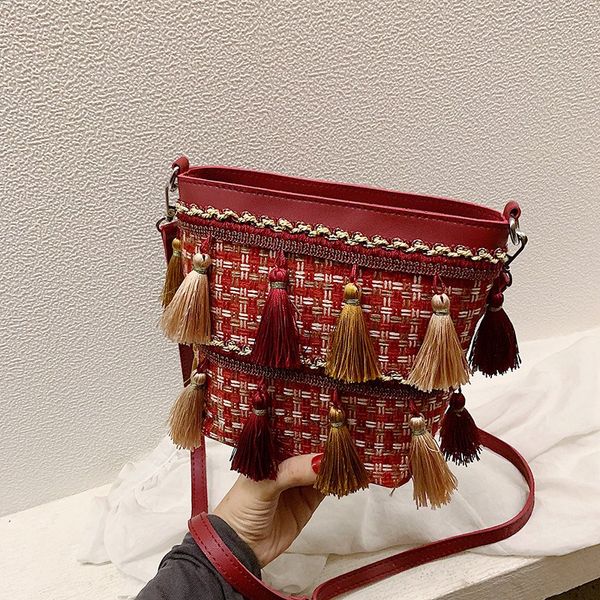 ethnic style red tassels versatile shoulder bag messenger bag geometric pattern beach
ethnic style red tassels versatile shoulder bag messenger bag geometric pattern beach
