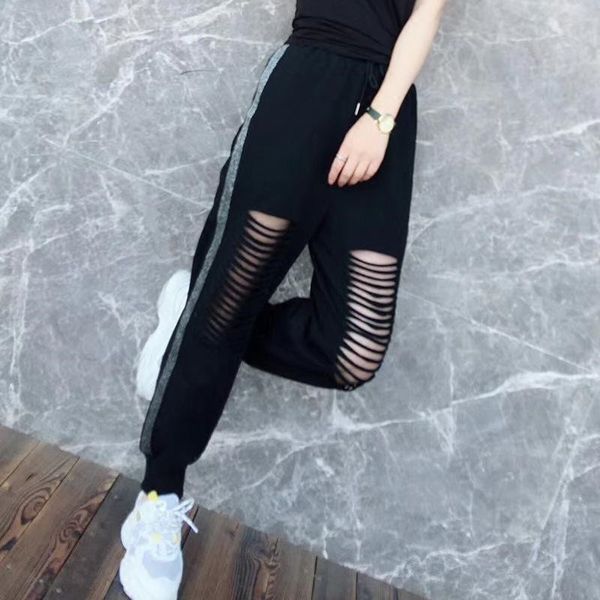 2020 summer new casual hole pants women elastic loose beam port harlan pant streetwear middle waist trousers female, Black;white
2020 summer new casual hole pants women elastic loose beam port harlan pant streetwear middle waist trousers female, Black;white