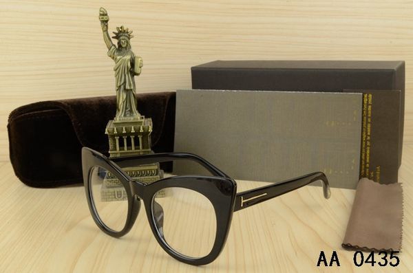 высокое качество новые модные солнцезащитные очки для tom man woman eyewear дизайнерский бренд солнцезащитные очки ford линзы с коробкой 043, White;black
высокое качество новые модные солнцезащитные очки для tom man woman eyewear дизайнерский бренд солнцезащитные очки ford линзы с коробкой 043, White;black